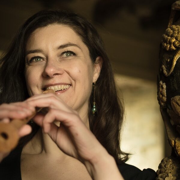 Gaëlle Lecoq, flûtiste française, spécialiste de la musique macédonienne